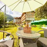 The Himalayan Vilo Resort - A Riverside Resort, Manali
