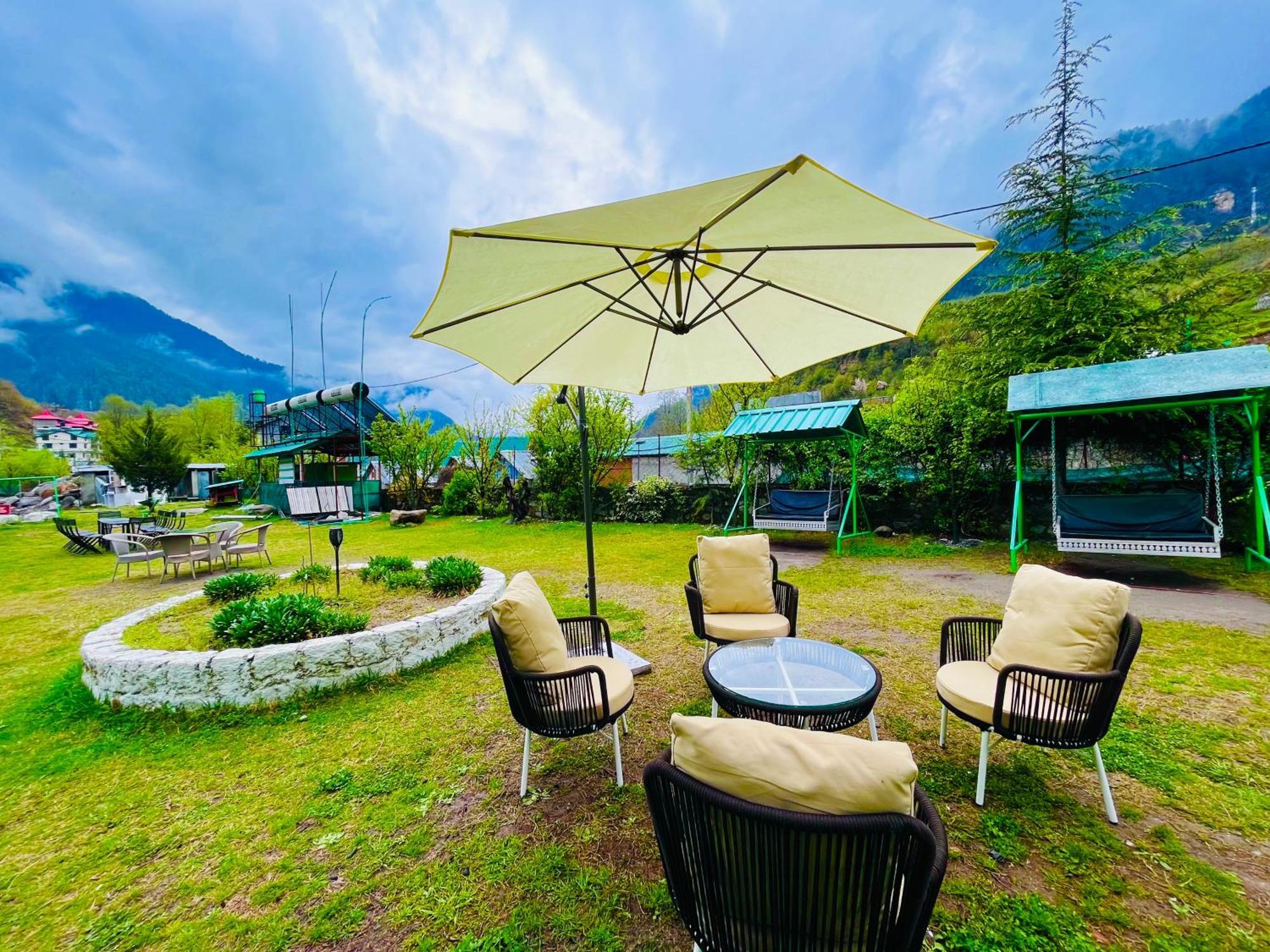 The Himalayan Vilo - A Riverside Resort, Hotel